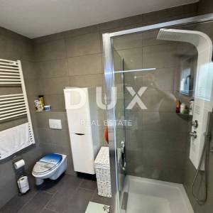 ZADAR, VIR - Prostrana kuća s 5 apartmana 