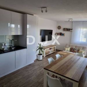 ZADAR, VIR - Prostrana kuća s 5 apartmana 