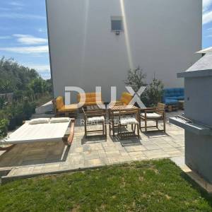 ZADAR, VIR - Prostrana kuća s 5 apartmana 