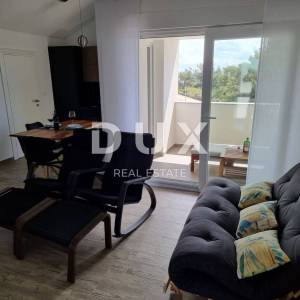 ZADAR, VIR - Prostrana kuća s 5 apartmana 