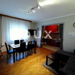 ZADAR, VIŠNJIK - Moderno uređena katnica s 2 stana