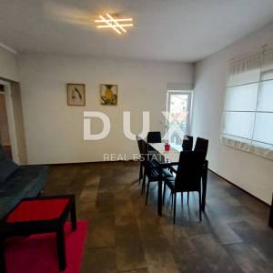 ZADAR, VIŠNJIK - Moderno uređena katnica s 2 stana