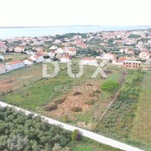 ZADAR, VRSI - Građevinsko zemljište od 500 m2
