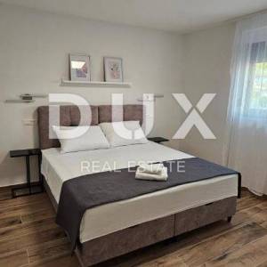 ZADAR, VRSI - Prekrasna vila s bazenom