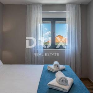 ZADAR, VRSI - Prekrasna vila s bazenom