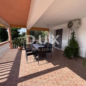 ZADAR, ZATON - Apartmanska vila pokraj mora