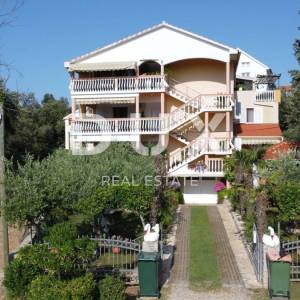 ZADAR, ZATON - Apartmanska vila pokraj mora