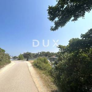 ZADAR, ZATON - Građevinsko zemljište, prvi red do mora