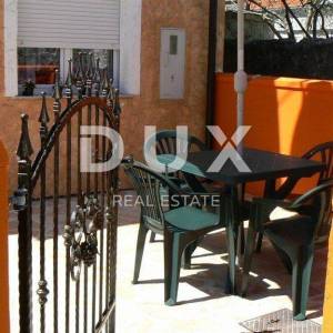 ZADAR, ZATON - Kuća s dva apartmana u blizini mora