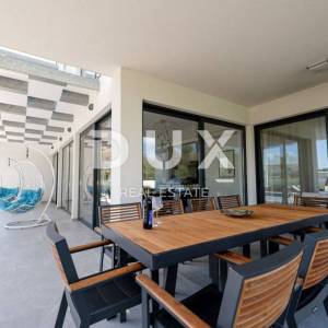ZADAR, ZATON - Luksuzna vila s grijanim bazenom