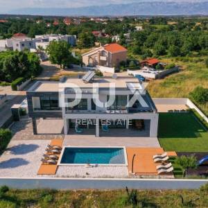 ZADAR, ZATON - Luksuzna vila s grijanim bazenom