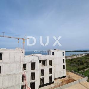 ZADAR, ZATON - Luksuzni penthouse s grijanim bazenom, prekrasnim pogledom na more, 30 metara od plaže! S8