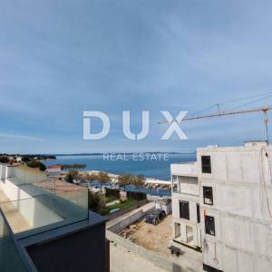 ZADAR, ZATON - Luksuzni penthouse s grijanim bazenom, prekrasnim pogledom na more, 30 metara od plaže! S7
