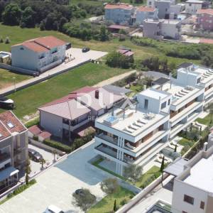 ZADAR, ZATON - Novogradnja s liftom 45 metara od plaže! A6
