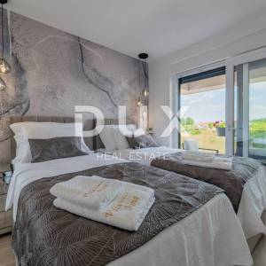 ZADAR, ZATON - Prekrasna luksuzna vila s grijanim bazenom
