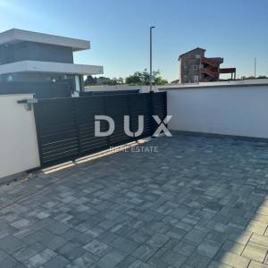 ZADAR, ZEMUNIK G. – Luksuzna vila s bazenom na mirnoj lokaciji!
