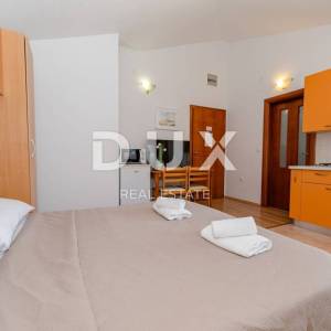 ZADAR, ZEMUNIK - Prekrasna vila s grijanim bazenom