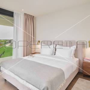 ZADNJI STANOVI! TOP RESORT PORED UMAGA; LUKSUZNI APARTMAN S POGLEDOM NA MORE