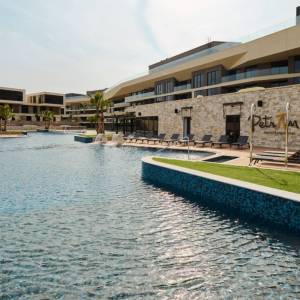 ZADNJI STANOVI! TOP RESORT PORED UMAGA; LUKSUZNI APARTMAN S POGLEDOM NA MORE