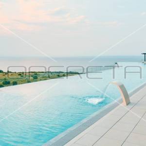 ZADNJI STANOVI! TOP RESORT PORED UMAGA; LUKSUZNI APARTMAN S POGLEDOM NA MORE