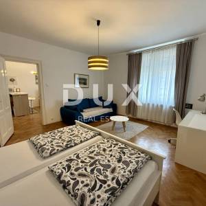 ZAGREB, CENTAR - dvoetažni stan s tri apartmana i odličnim prihodima!