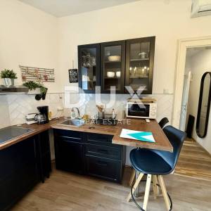 ZAGREB, CENTAR - dvoetažni stan s tri apartmana i odličnim prihodima!