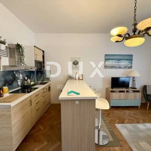 ZAGREB, CENTAR - dvoetažni stan s tri apartmana i odličnim prihodima!