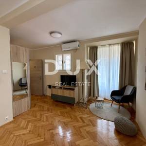 ZAGREB, CENTAR - dvoetažni stan s tri apartmana i odličnim prihodima!