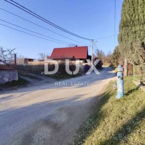ZAGREB, GORNJA DUBRAVA - građevinsko zemljište 1092 m²
