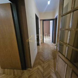 Zagreb okolica, kuća s 3 stana + gosp. objekt i okućnica