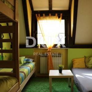 ZAGREB, TRNJE - Hostel na top lokaciji s uhodanim poslovanjem