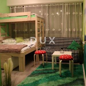 ZAGREB, TRNJE - Hostel na top lokaciji s uhodanim poslovanjem