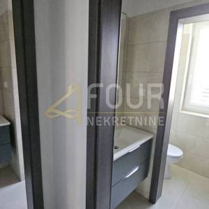 Zakup, Delnice, poslovni prostor, 120m2