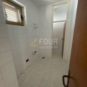 Zakup, Donji Zamet, poslovni prostor, 65m2