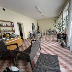 Zakup, Gorski kotar, Delnice, poslovni prostor 67m2