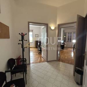 Zakup, Istra, Pula, poslovni prostor, 56.99m2