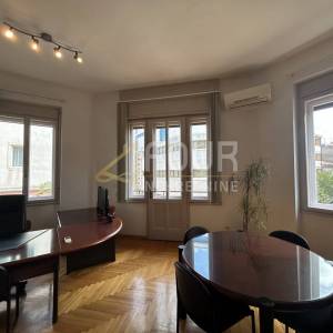 Zakup, Istra, Pula, poslovni prostor, 56.99m2