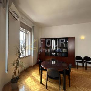 Zakup, Istra, Pula, poslovni prostor, 56.99m2