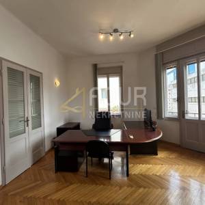 Zakup, Istra, Pula, poslovni prostor, 56.99m2
