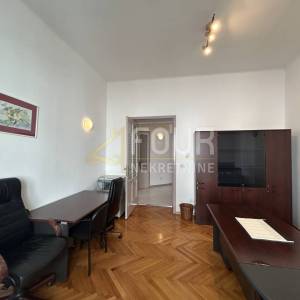 Zakup, Istra, Pula, poslovni prostor, 56.99m2