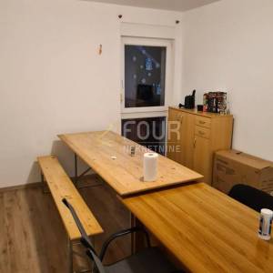 Zakup, Marinići, poslovni prostor, 40m2