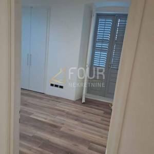 Zakup, Rijeka, Centar, 63.01m2, poslovni prostor