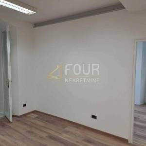 Zakup, Rijeka, Centar, 63.01m2, poslovni prostor