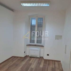 Zakup, Rijeka, Centar, 63.01m2, poslovni prostor