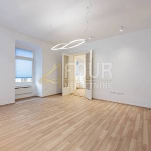 Zakup, Rijeka, Centar, poslovni prostor, 87.02m2