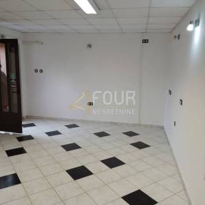 Zakup, Rijeka, Krimeja, poslovni prostor 30m2