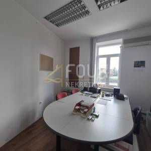 Zakup, Rijeka, Mlaka, poslovni prostor - ured, 53.64m2
