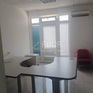 Zakup, Rijeka, Zamet, 123.23m2, poslovni prostor