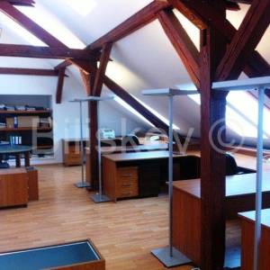 Zakup,Zagreb,D.grad,Trg bana J.Jelačića, p.prostor, 110m2,u potkrovlju
