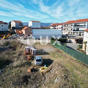 ZAMET (GORNJI), SRDOČI, MARINIĆI- građevinski teren 1000m2 za stambenu zgradu – stanove / obiteljsku kuću 